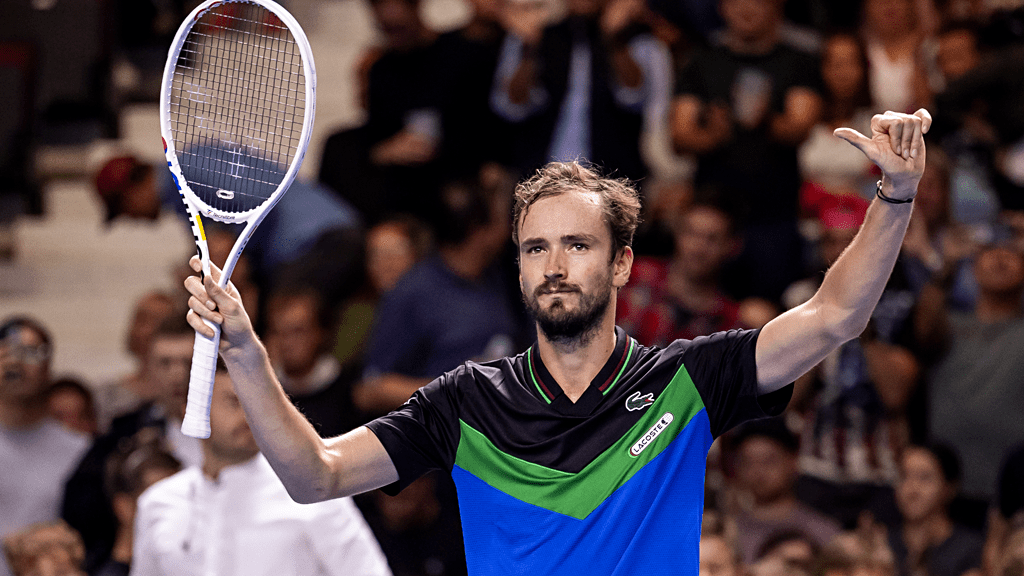 Tokyo Take-Off! Shapovalov Serves Past Johnson