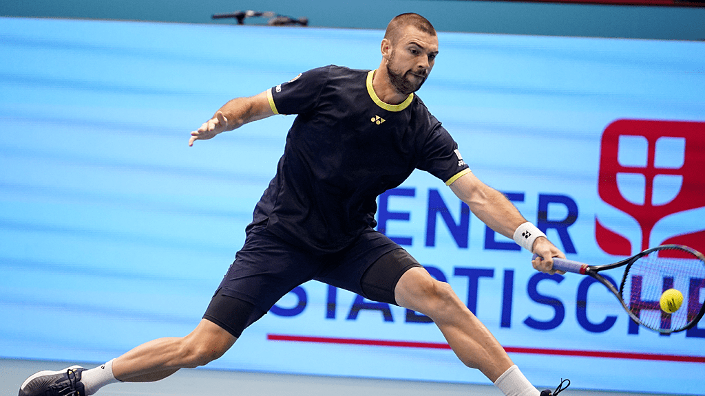 Tokyo Take-Off! Shapovalov Serves Past Johnson