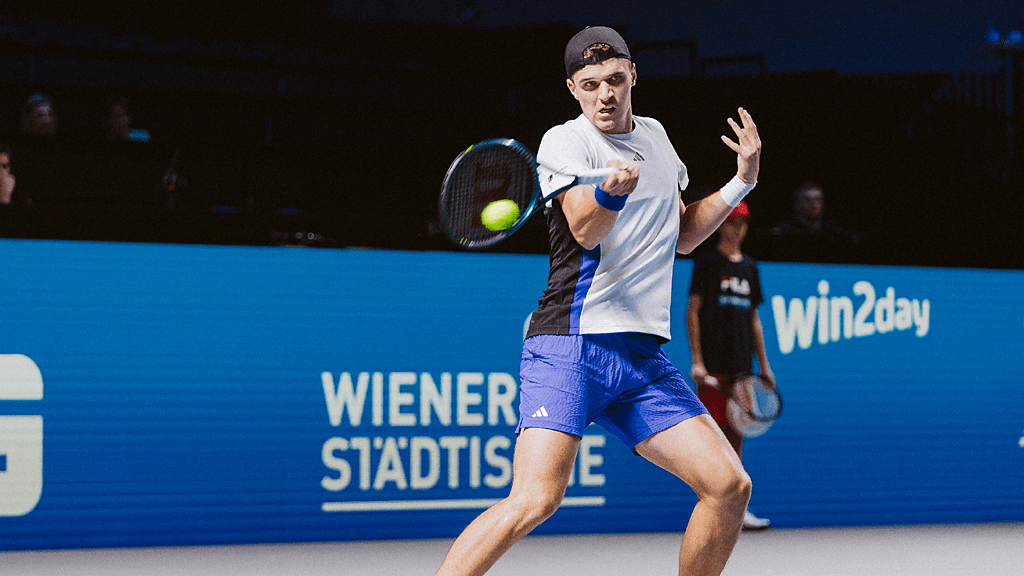 Tokyo Take-Off! Shapovalov Serves Past Johnson