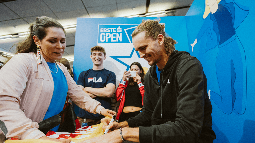 Tokyo Take-Off! Shapovalov Serves Past Johnson