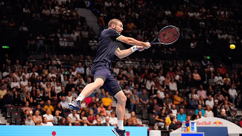 Tokyo Take-Off! Shapovalov Serves Past Johnson